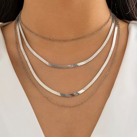 ⚜️[𝟯/$𝟭𝟴]⚜️NEW 4 Layered Long Herringbone Chain Necklace - Picture 6 of 14